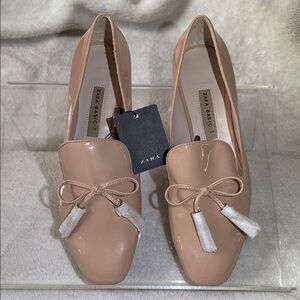 Zara Women's Nude Loafers with Tassels